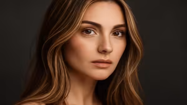 No more highlights, the Light line hair color is the hottest trend for spring/summer 2026