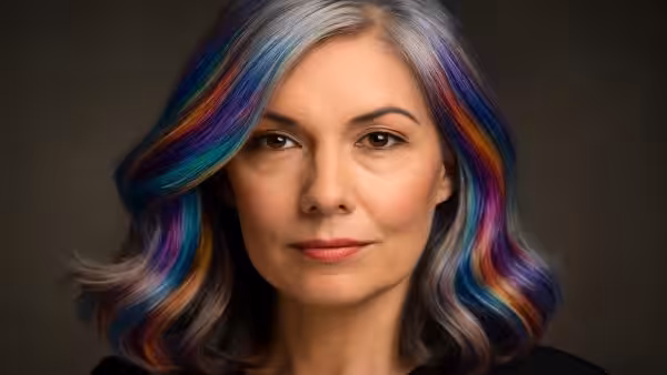 Goodbye hair dye : the new trend to cover gray hair and look younger stylists strongly divided