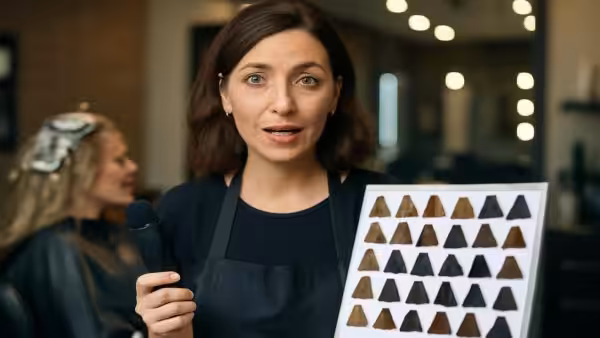 “I’m a hairdresser, and here’s the best advice I give to women in their 50s who color their hair.”