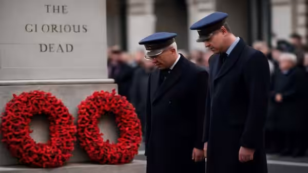 King Charles III and Prince William stand united at a national remembrance ceremony: “We carry their sacrifice with us every single day”